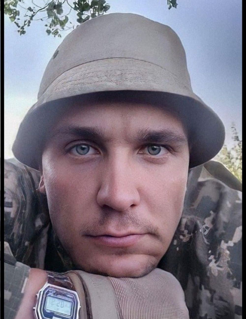 Новини Вінниці - фото з «А він загинув…» Історія з автомобілем, який земляки придбали для воїна