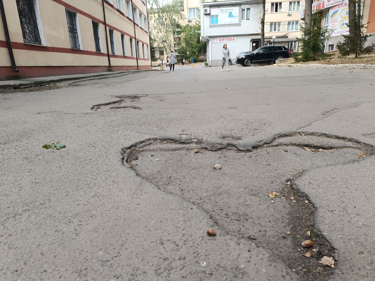 Новини Вінниці - фото з «Допоможіть залатати ці ями»: поранені військові просять відремонтувати дорогу біля лікарні
