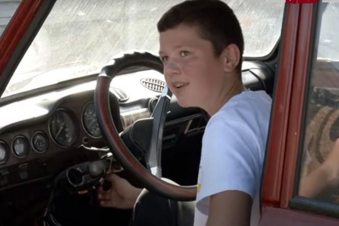 «Син хоче передати вам «Жигулі». Учень купив для себе авто, але подарував його військовим