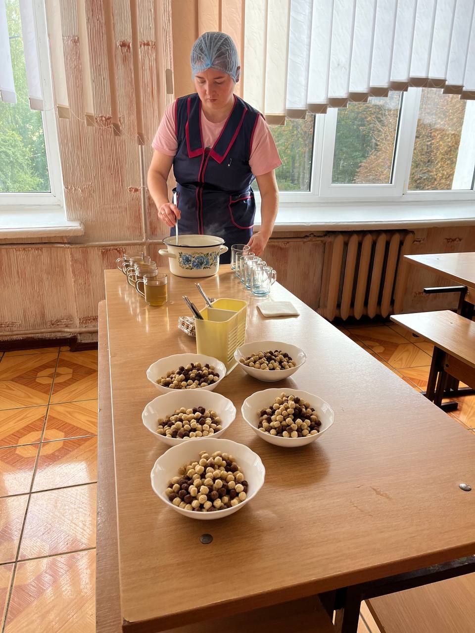 Новини Тернополя - фото з Чим годують дітей у школах Тернополя та скільки коштують страви: «20 хвилин» перевірили