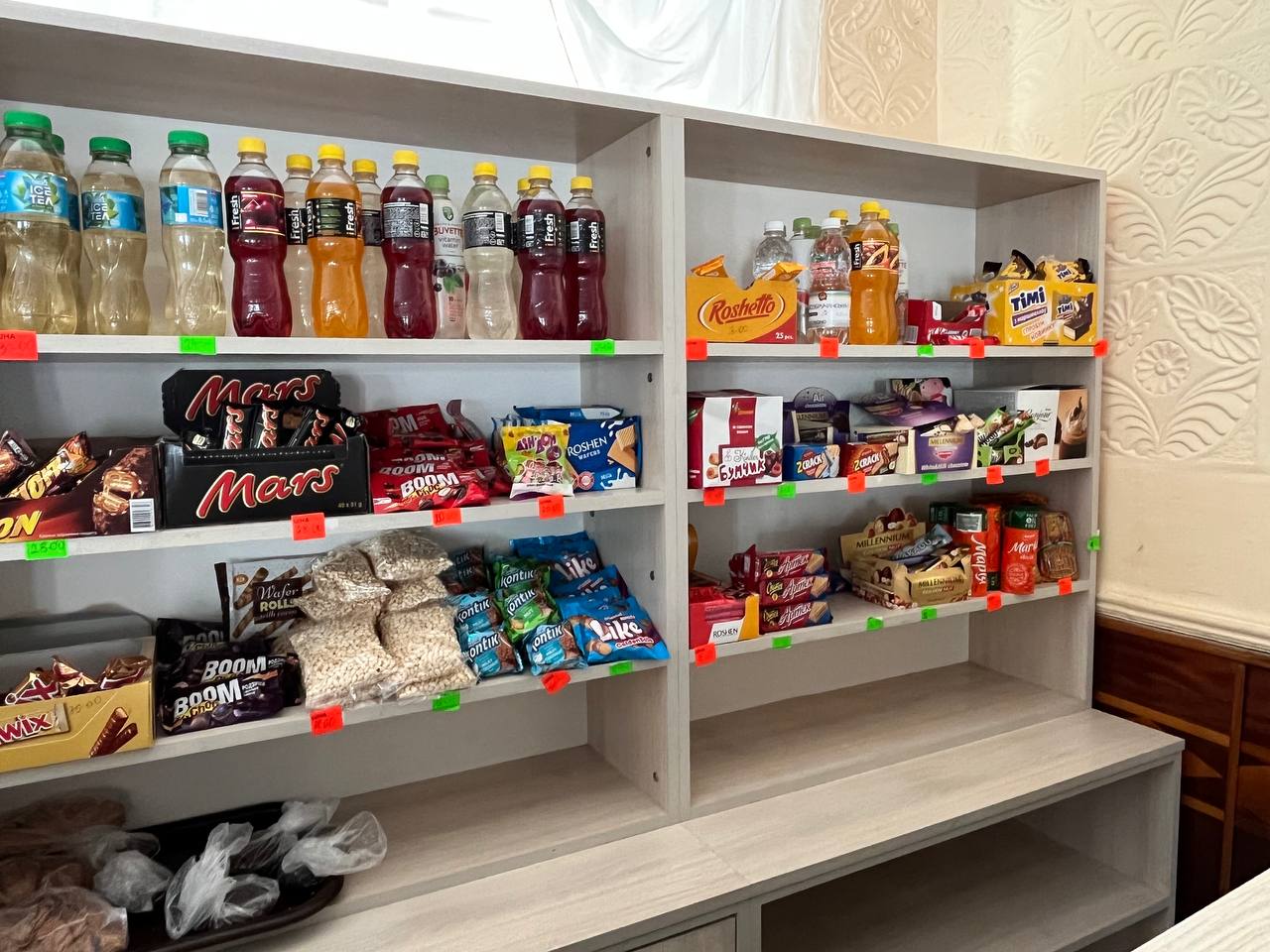 Новини Тернополя - фото з Чим годують дітей у школах Тернополя та скільки коштують страви: «20 хвилин» перевірили