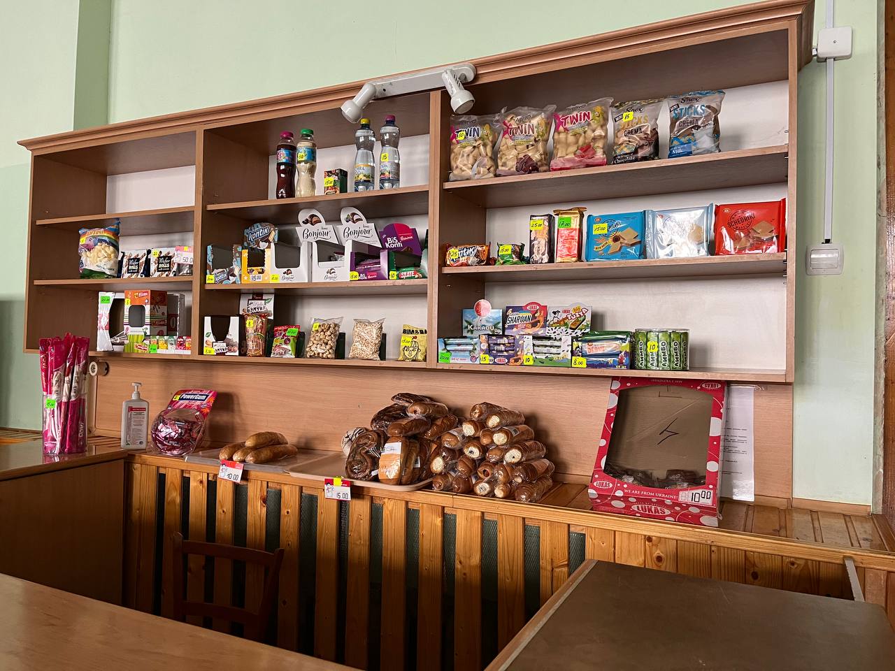 Новини Тернополя - фото з Чим годують дітей у школах Тернополя та скільки коштують страви: «20 хвилин» перевірили