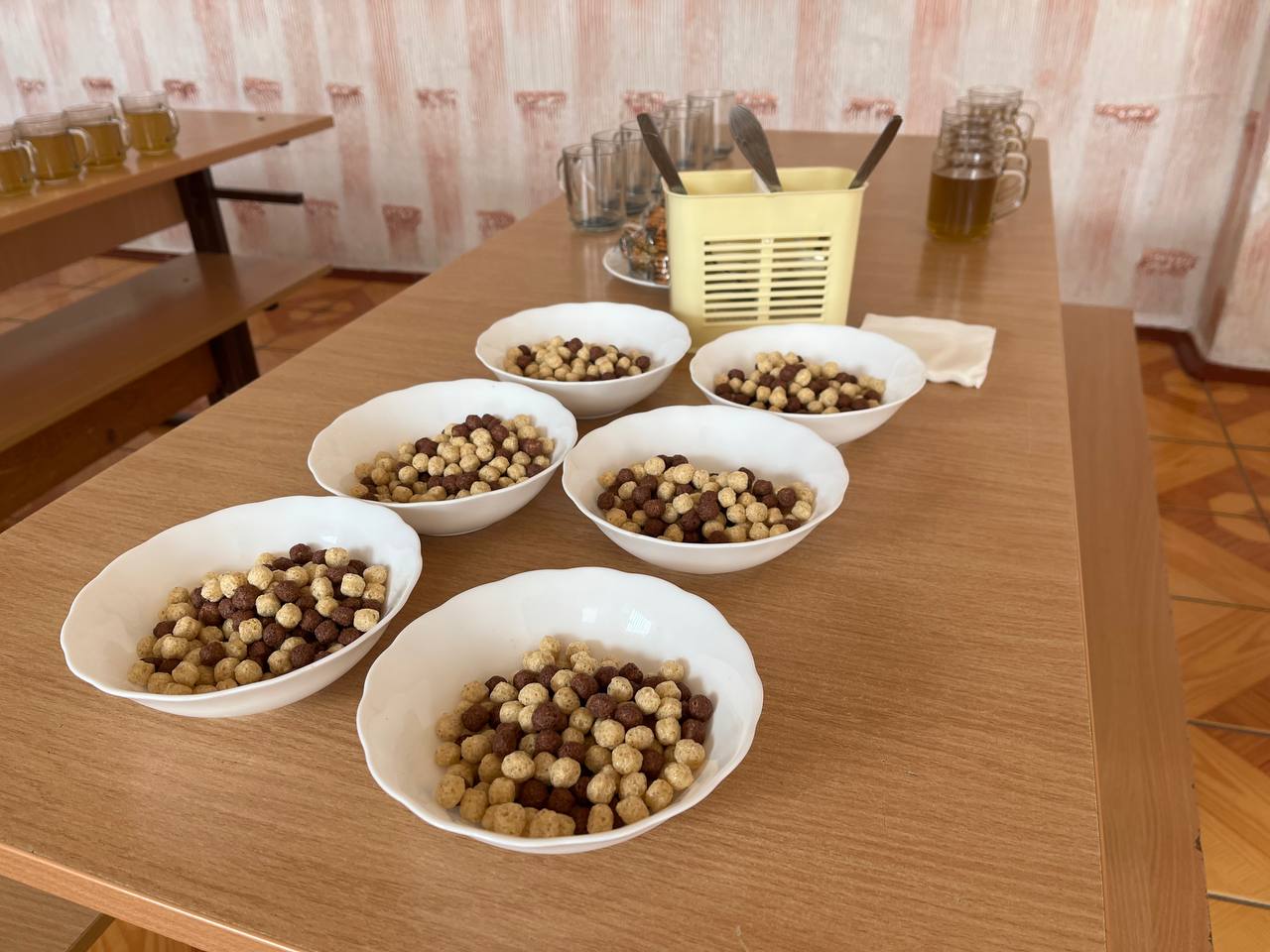 Новини Тернополя - фото з Чим годують дітей у школах Тернополя та скільки коштують страви: «20 хвилин» перевірили