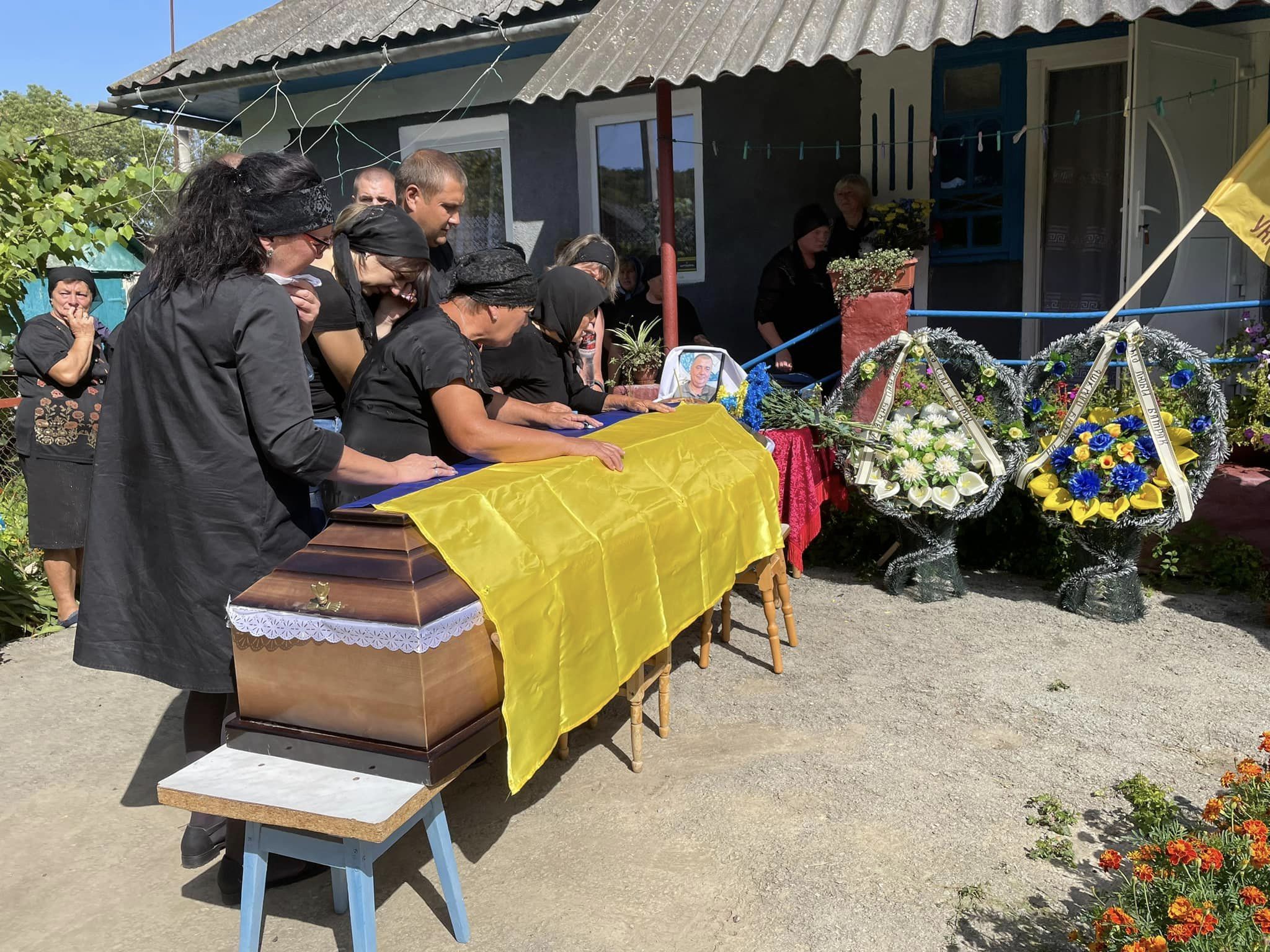 Новини Хмельницького - фото з “Мамо, я буду до кінця”: історія загиблого на війні захисника Сергія Іванюка