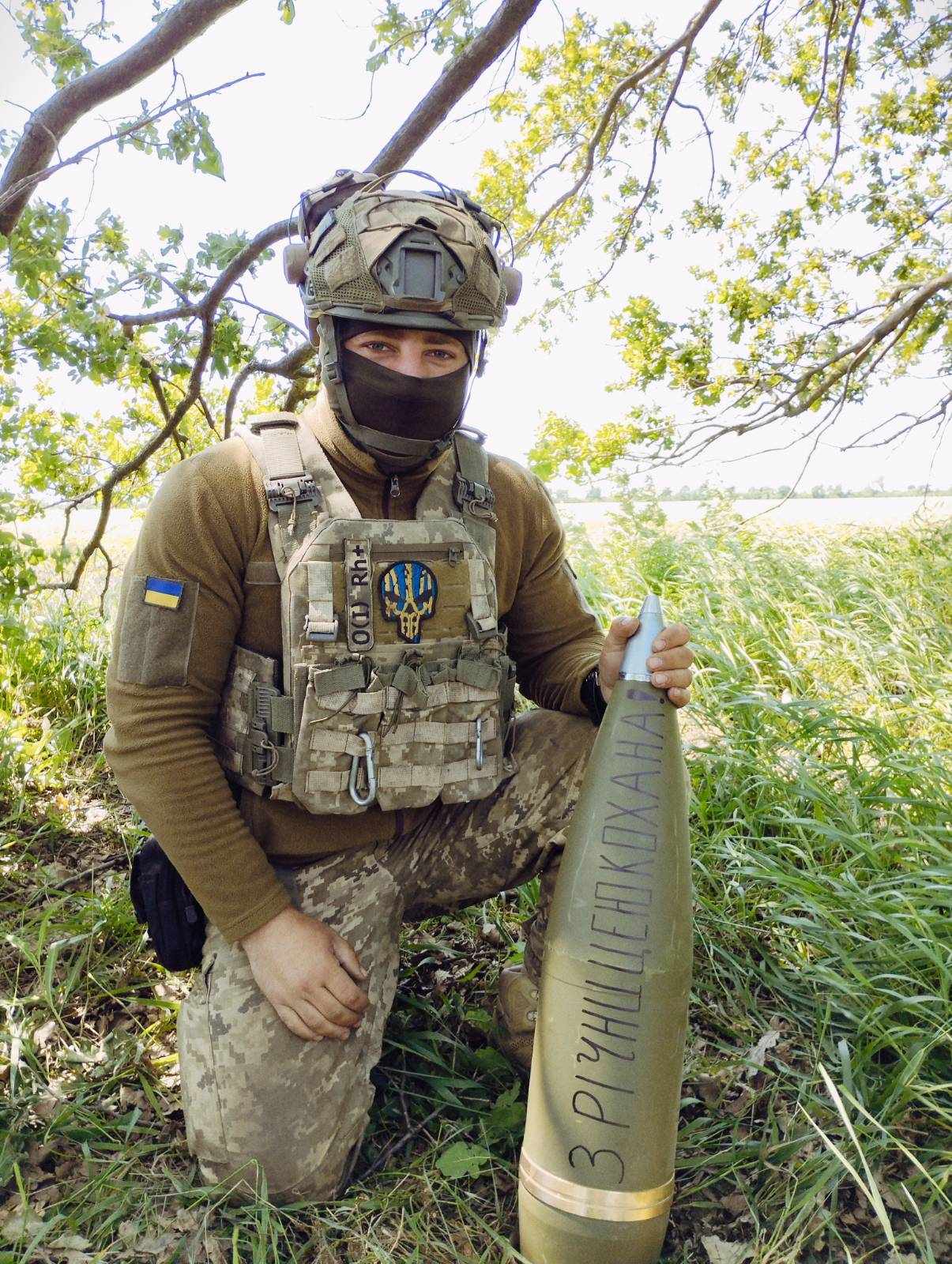 Новини Тернополя - фото з Він міг би видобувати нафту, та тепер у «чорне золото» перетворює загарбників