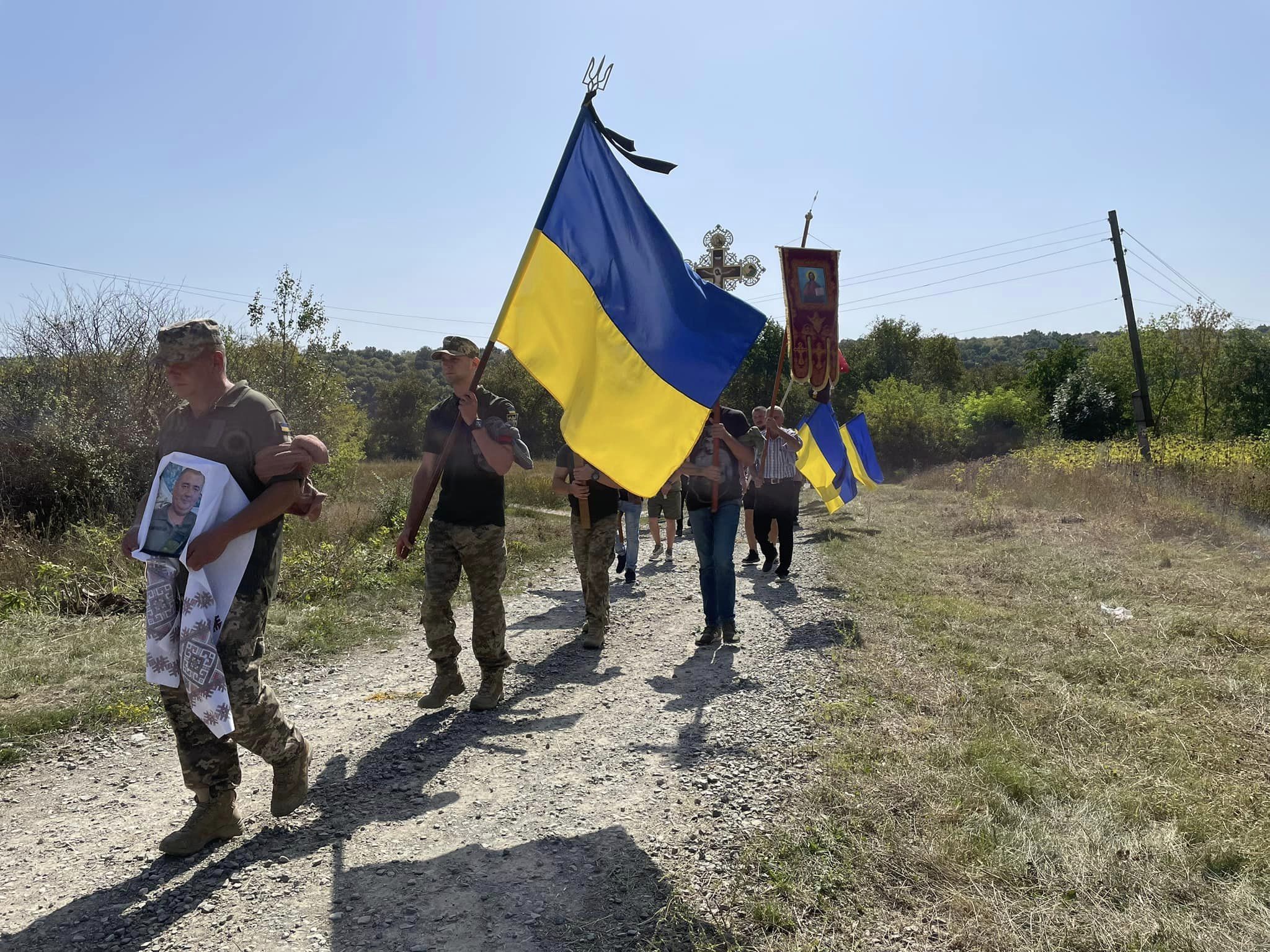 Новини Хмельницького - фото з “Мамо, я буду до кінця”: історія загиблого на війні захисника Сергія Іванюка