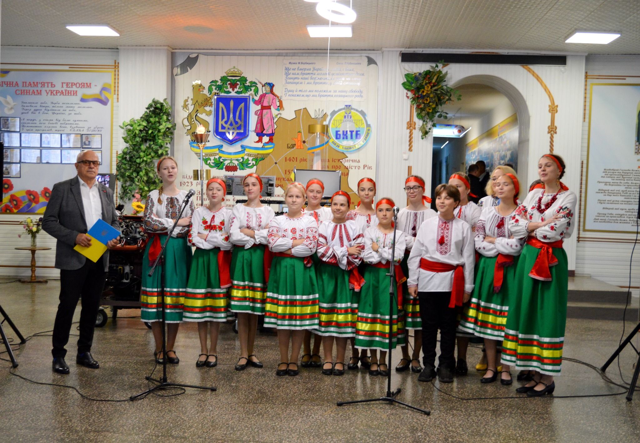 Новини Вінниці - фото з «Залізна» родина: У Барі готуватимуть фахівців з ремонту зарубіжної техніки