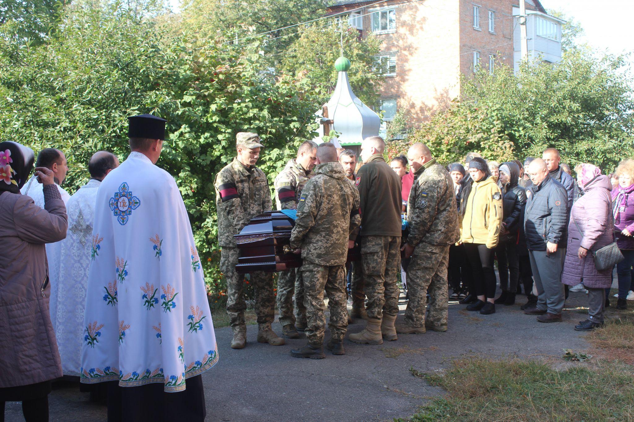 Новини Козятина - фото з «У вересні Толік був вдома. Наче Бог відпустив, щоб з усіма попрощався»