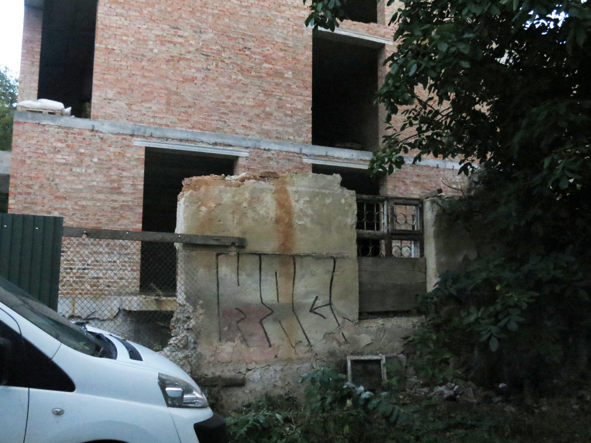 Новини Тернополя - фото з Лишився лише шматок стіни: що сталось з найстарішим житловим будинком Тернополя