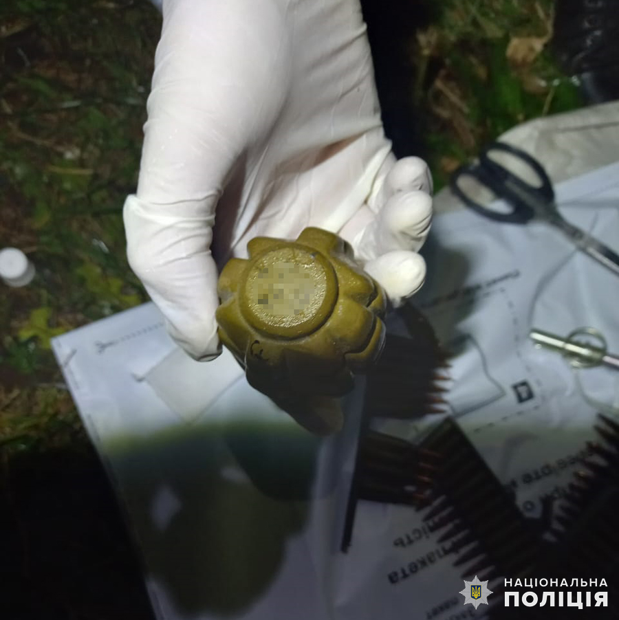чуднівські поліцейські виявили боєприпаси в автомобілі нетверезого учасника дтп