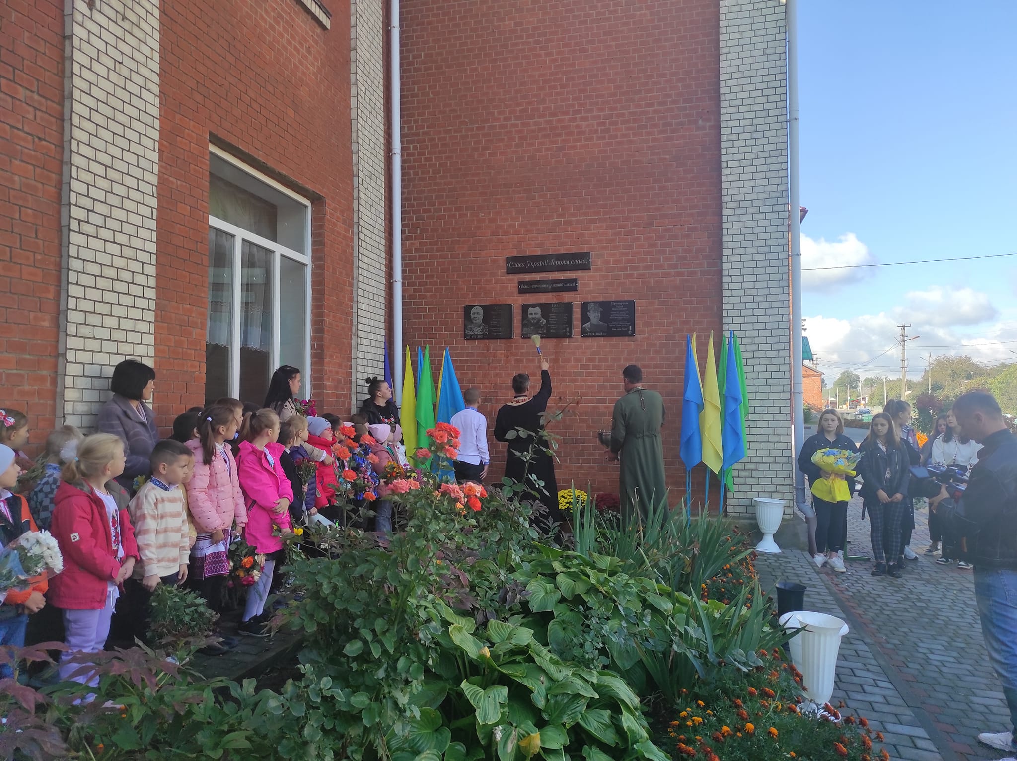 Новини Хмельницького - фото з «Вони вибрали Україну»: на Хмельниччині відкрили 3 меморіальні дошки загиблим військовим