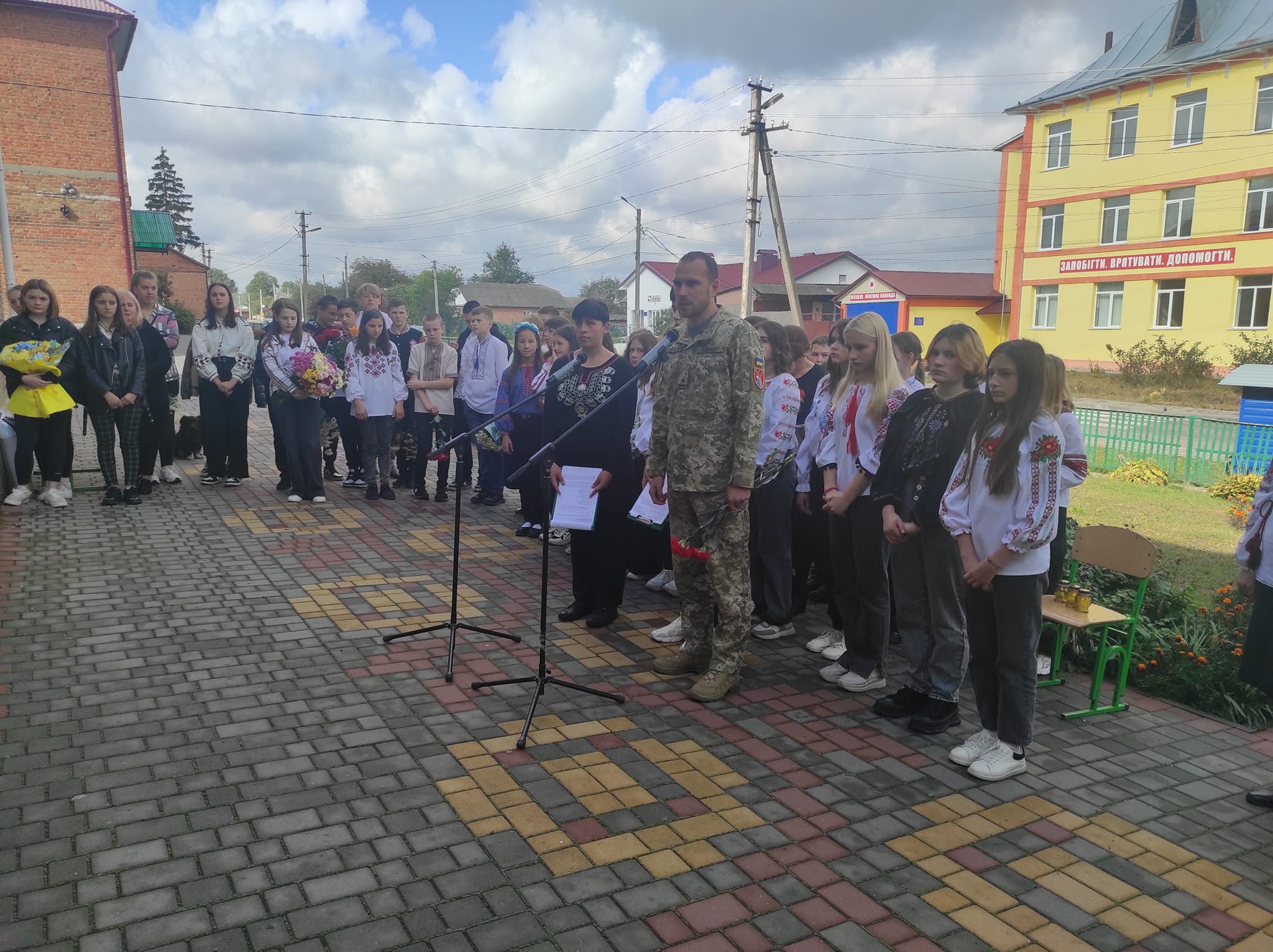 Новини Хмельницького - фото з «Вони вибрали Україну»: на Хмельниччині відкрили 3 меморіальні дошки загиблим військовим