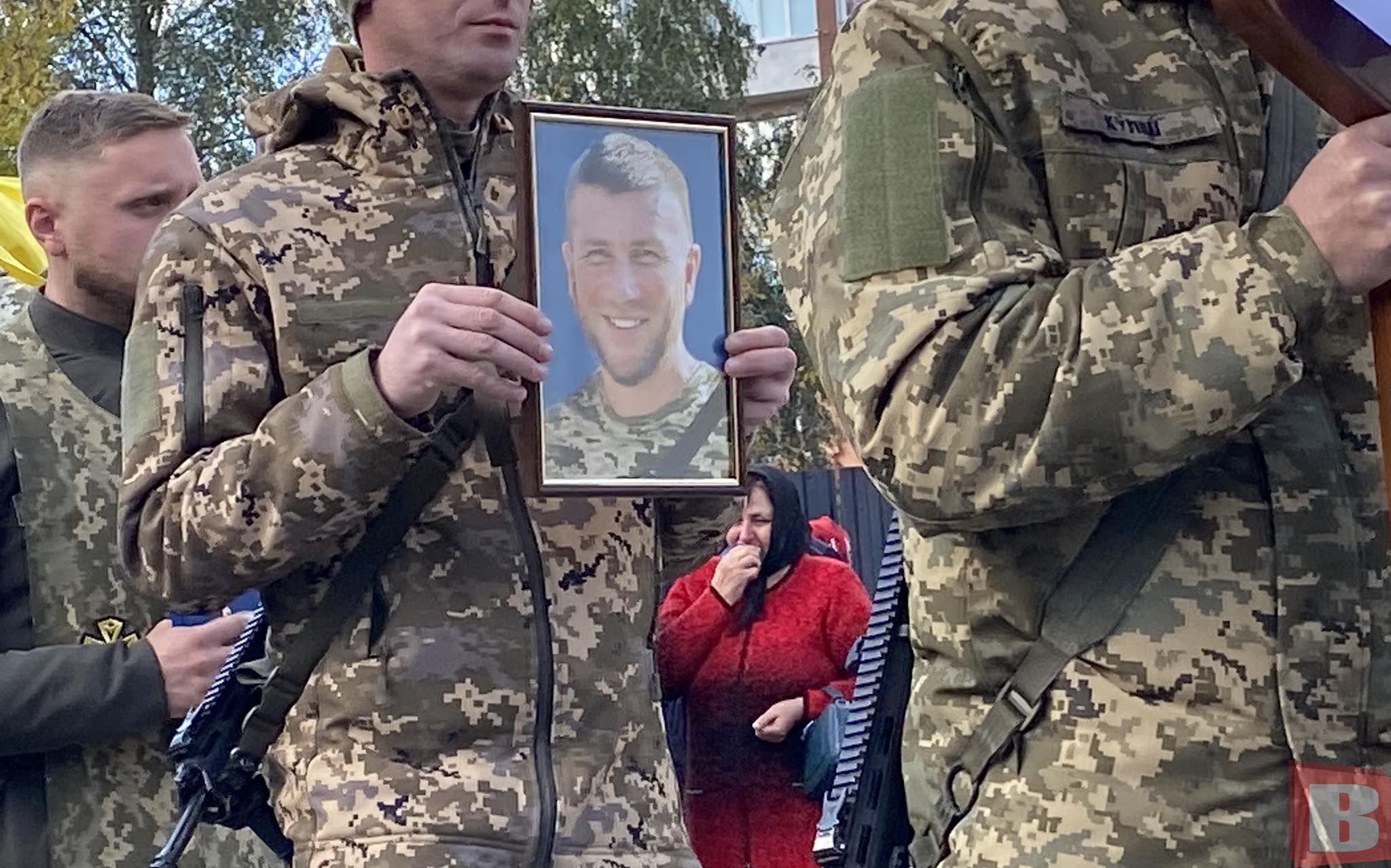 Новини Хмельницького - фото з У Хмельницькому попрощалися із Тарасом Носовим. Без батька залишився син