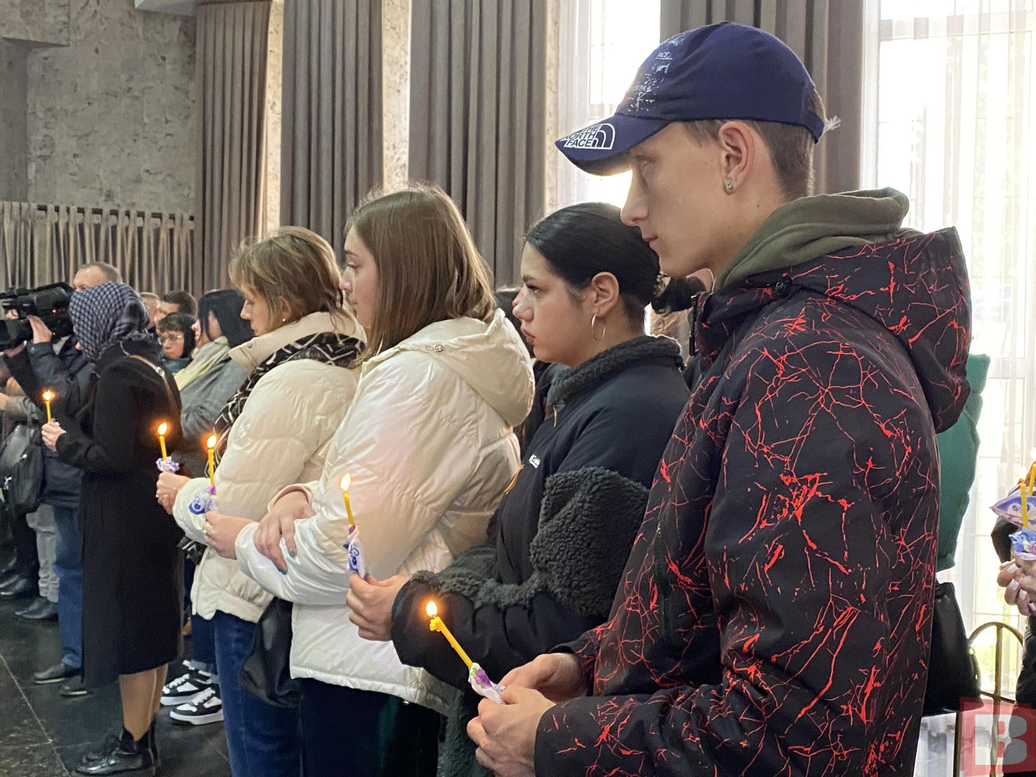 Новини Хмельницького - фото з У Хмельницькому попрощалися із Тарасом Носовим. Без батька залишився син