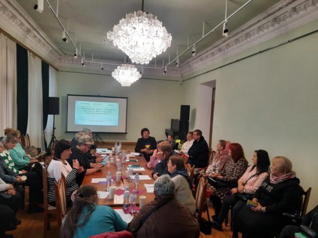 Новини Житомира - фото з У Житомирі відбувся круглий стіл на тему: «Включення жінок – лідерок з інвалідністю в діяльність Житомирських територіальних громад»