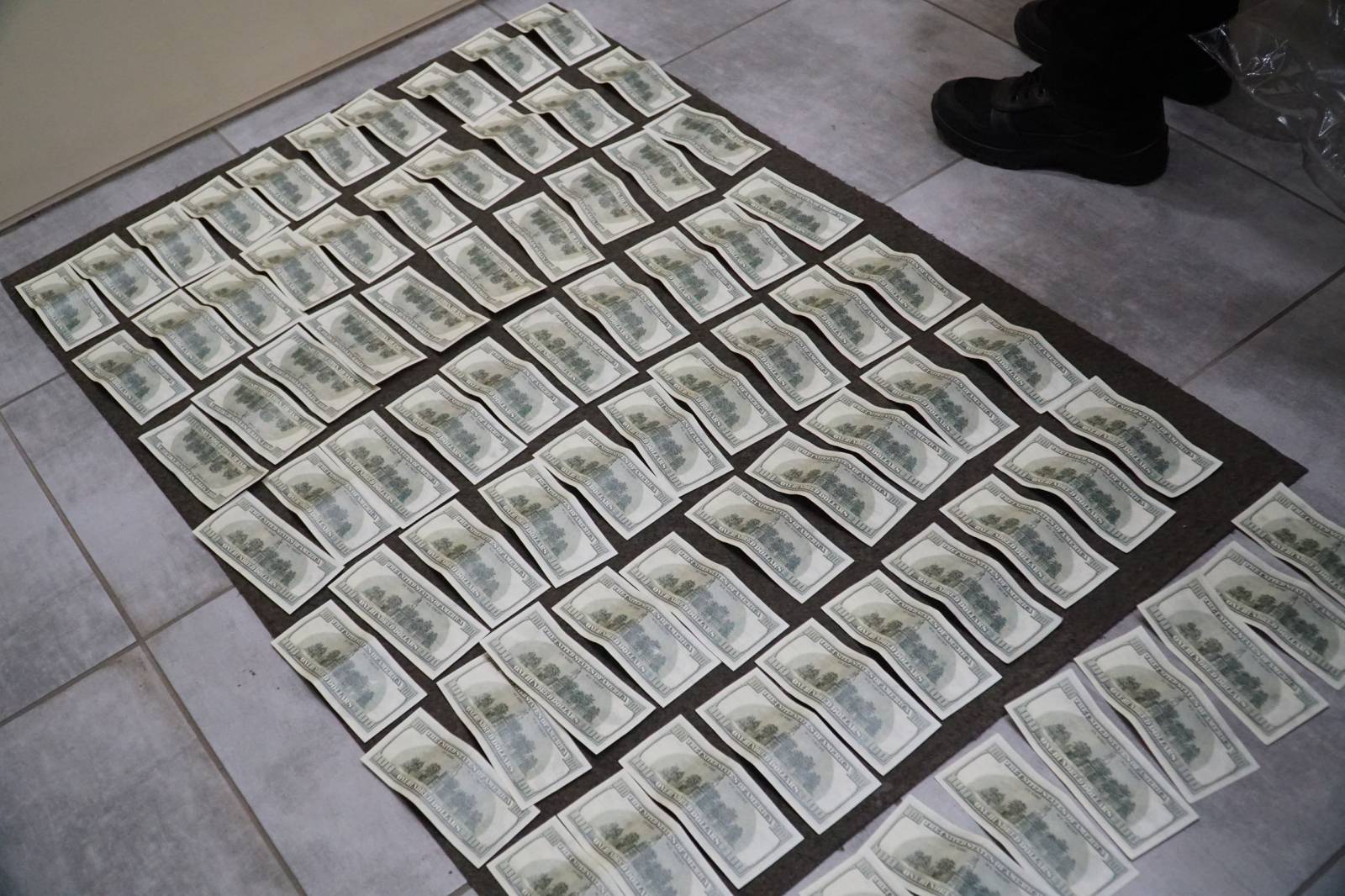 Новини Тернополя - фото з Затримали групу, яка продала 50 авто, котрі привезли з-за кордону для ЗСУ