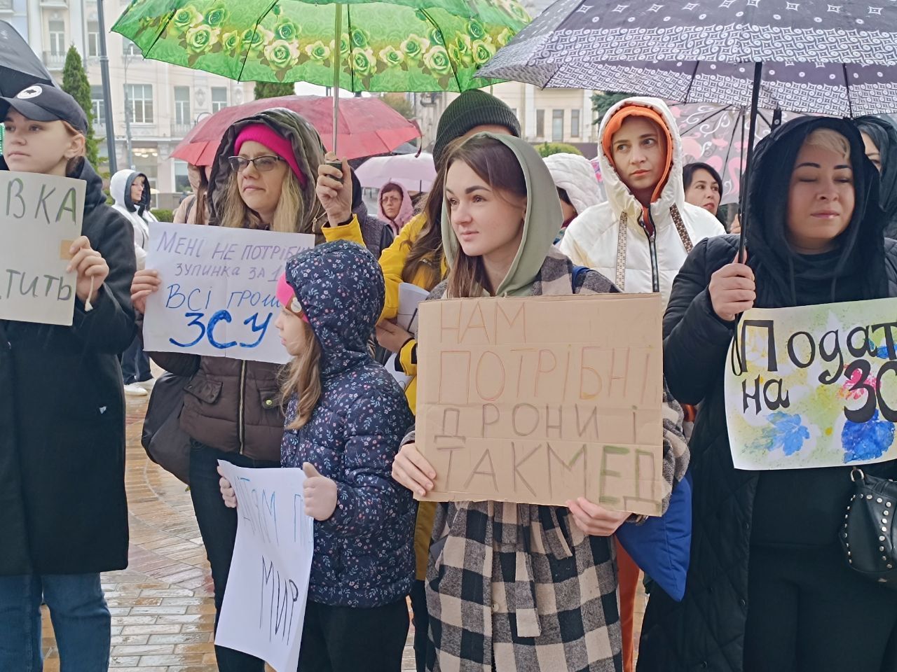 Новини Вінниці - фото з Мер у відрядженні, а депутати не тут... Дізналися, чи є результати мітингів біля міськради