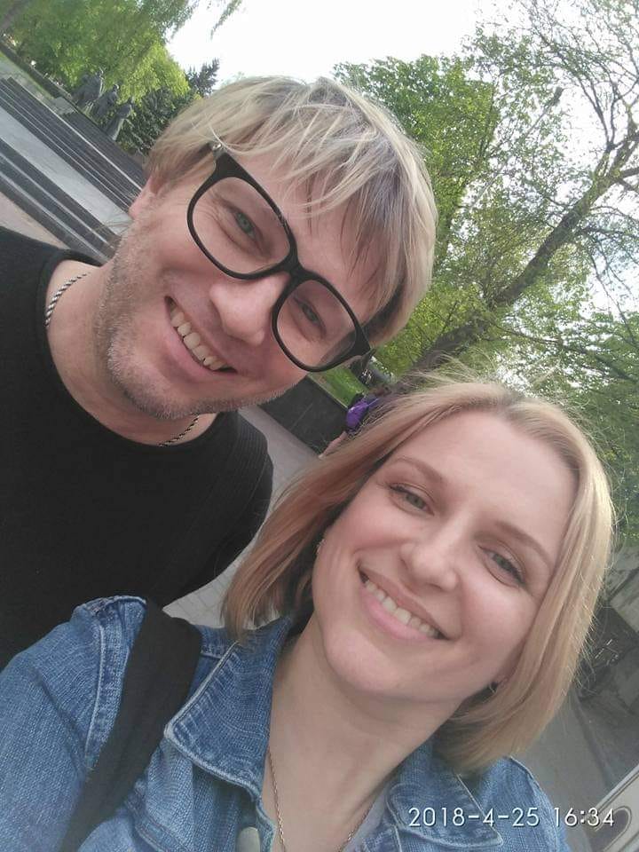 Новини Вінниці - фото з «Не всім пощастило мати такого брата». Вінничанка привітала співака Лері Вінна