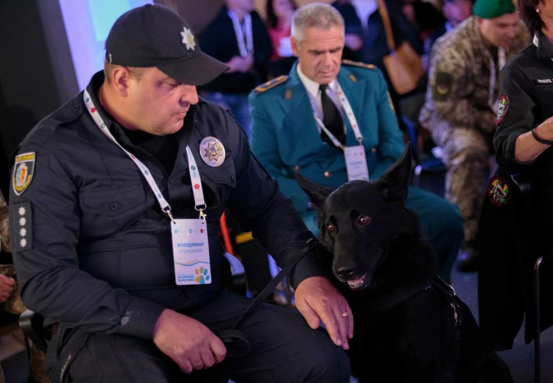 Новини Хмельницького - фото з Поліцейський пес з Нетішина здобув всеукраїнську нагороду «За врятоване життя» (ФОТО)