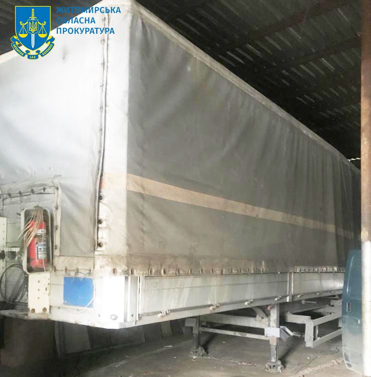 Новини Житомира - фото з У Житомирі організатору та співучасникам злочинної групи зі збуту алкоголю-фальсифікату повідомили про підозру