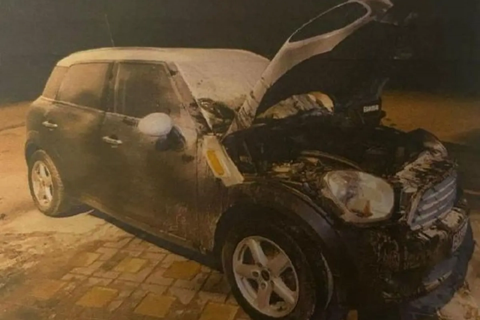 Новини Хмельницького - фото з Троє кам’янчан підпалили авто посадовця. Вони підуть під суд