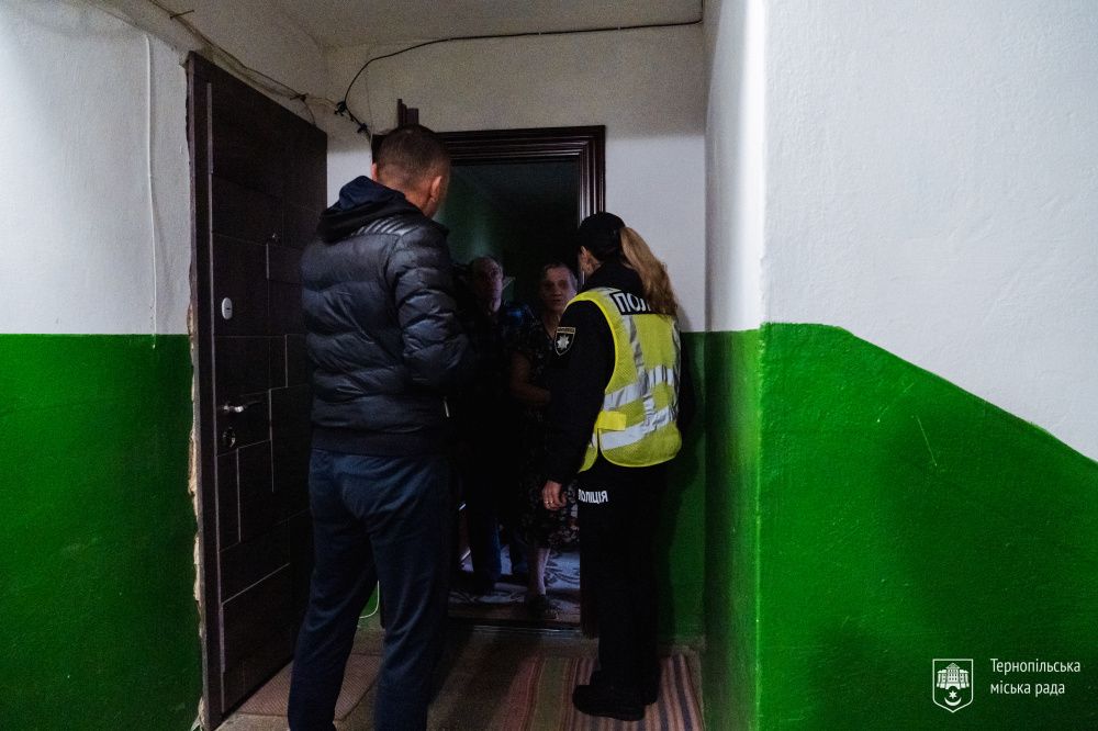 Новини Тернополя - фото з Тернополяни та відповідні служби навчалися в центрі міста, як діяти при блекауті