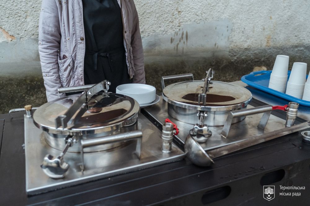 Новини Тернополя - фото з Тернополяни та відповідні служби навчалися в центрі міста, як діяти при блекауті