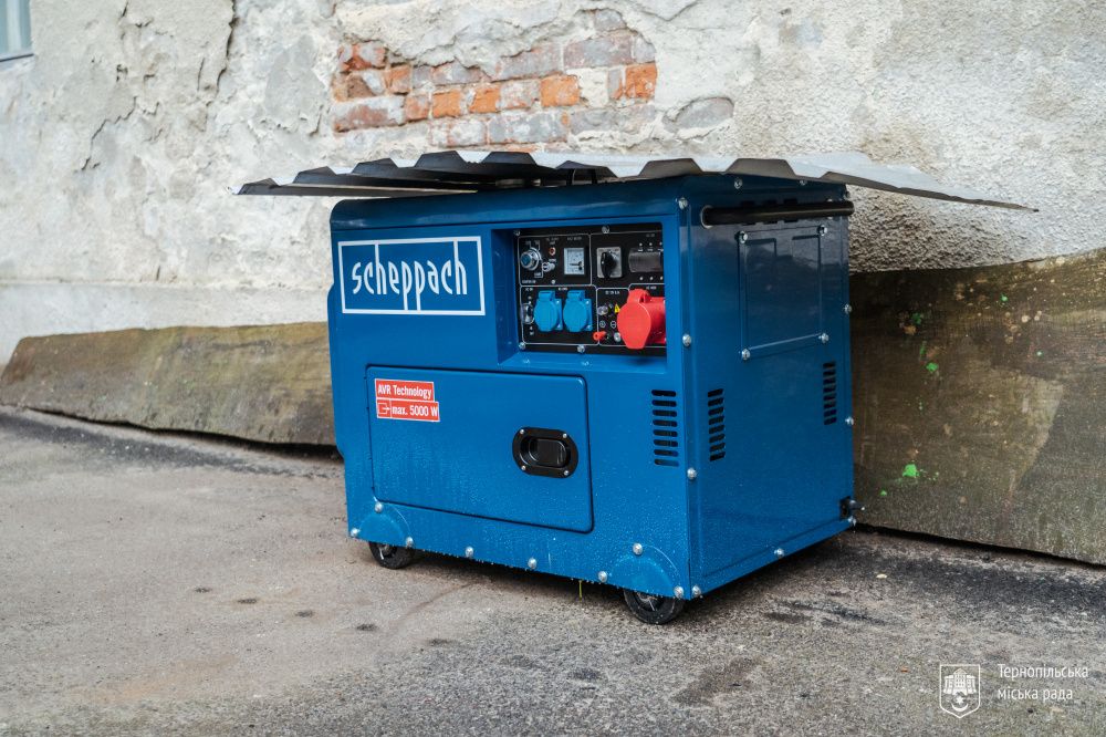Новини Тернополя - фото з Тернополяни та відповідні служби навчалися в центрі міста, як діяти при блекауті