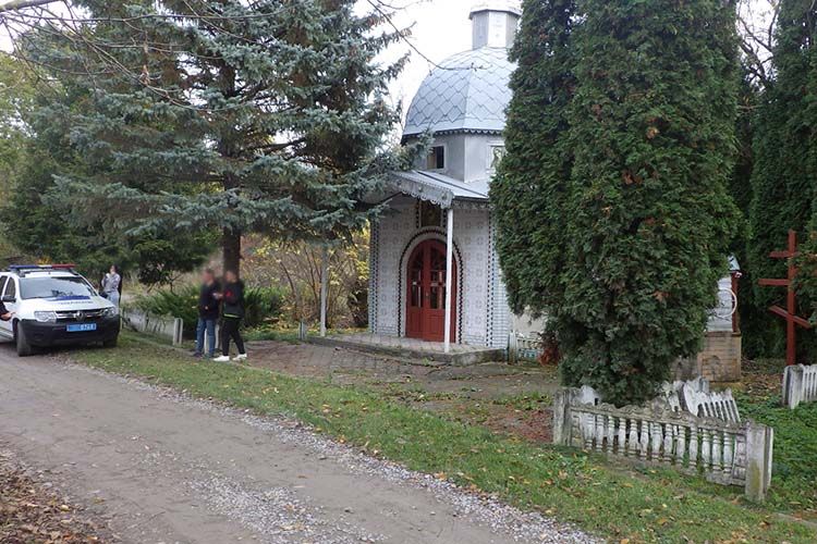 Новини Тернополя - фото з У селі Гермаківка рятувальники дістали з колодязя тіло 18-річного хлопця (ОНОВЛЕНЕ)