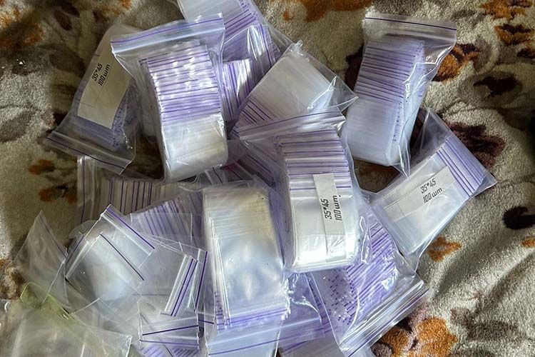 Новини Тернополя - фото з Троє чоловіків та жінка організували на Тернопільщині незаконну торгівлю наркотиками — їх судитимуть