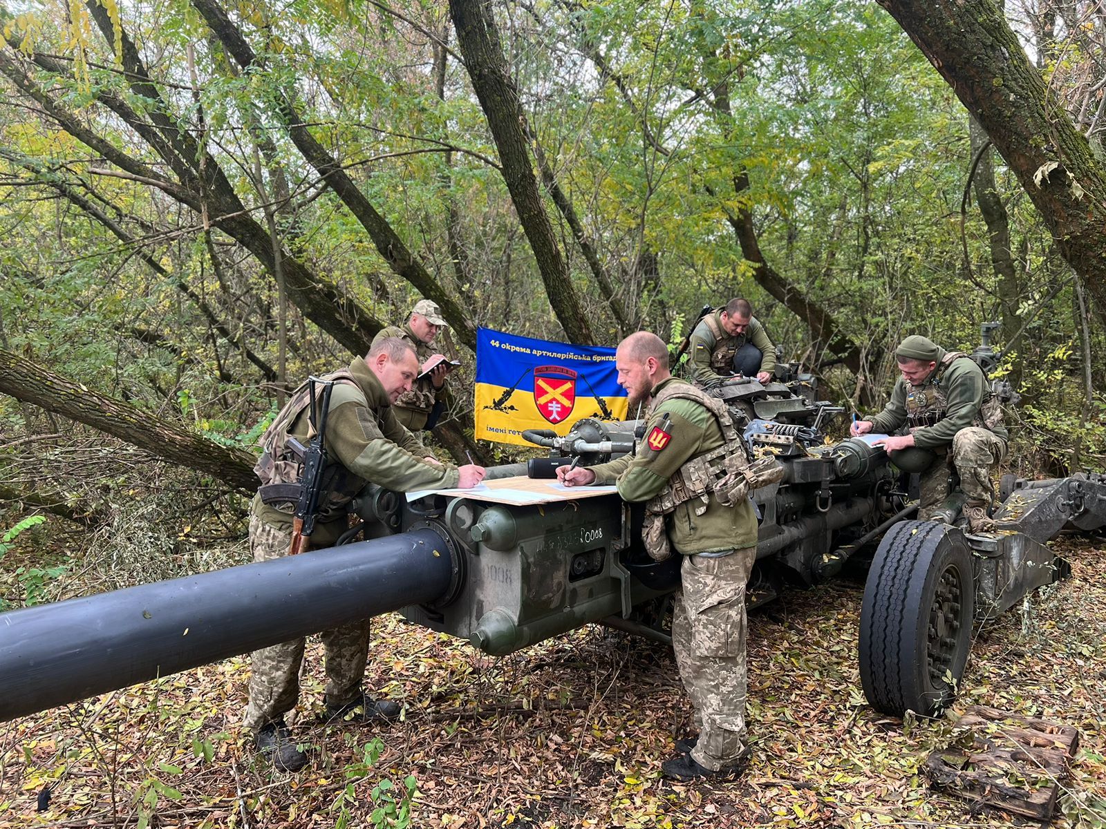 Новини Тернополя - фото з Військові тернопільської артбригади написали диктант єдності