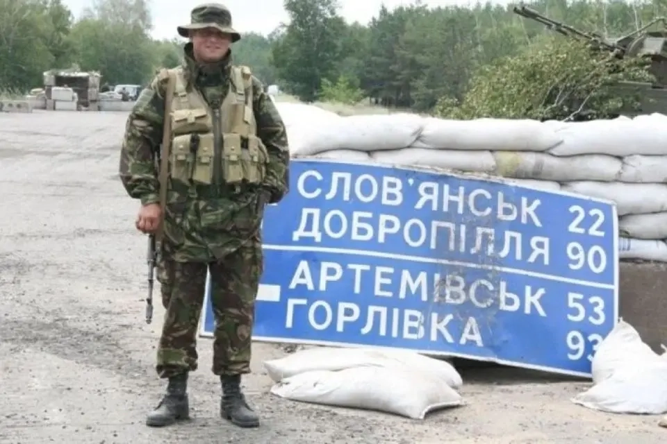 Новини Хмельницького - фото з Президент передав ордени “Золота Зірка” рідним трьох загиблих Героїв із Хмельниччини