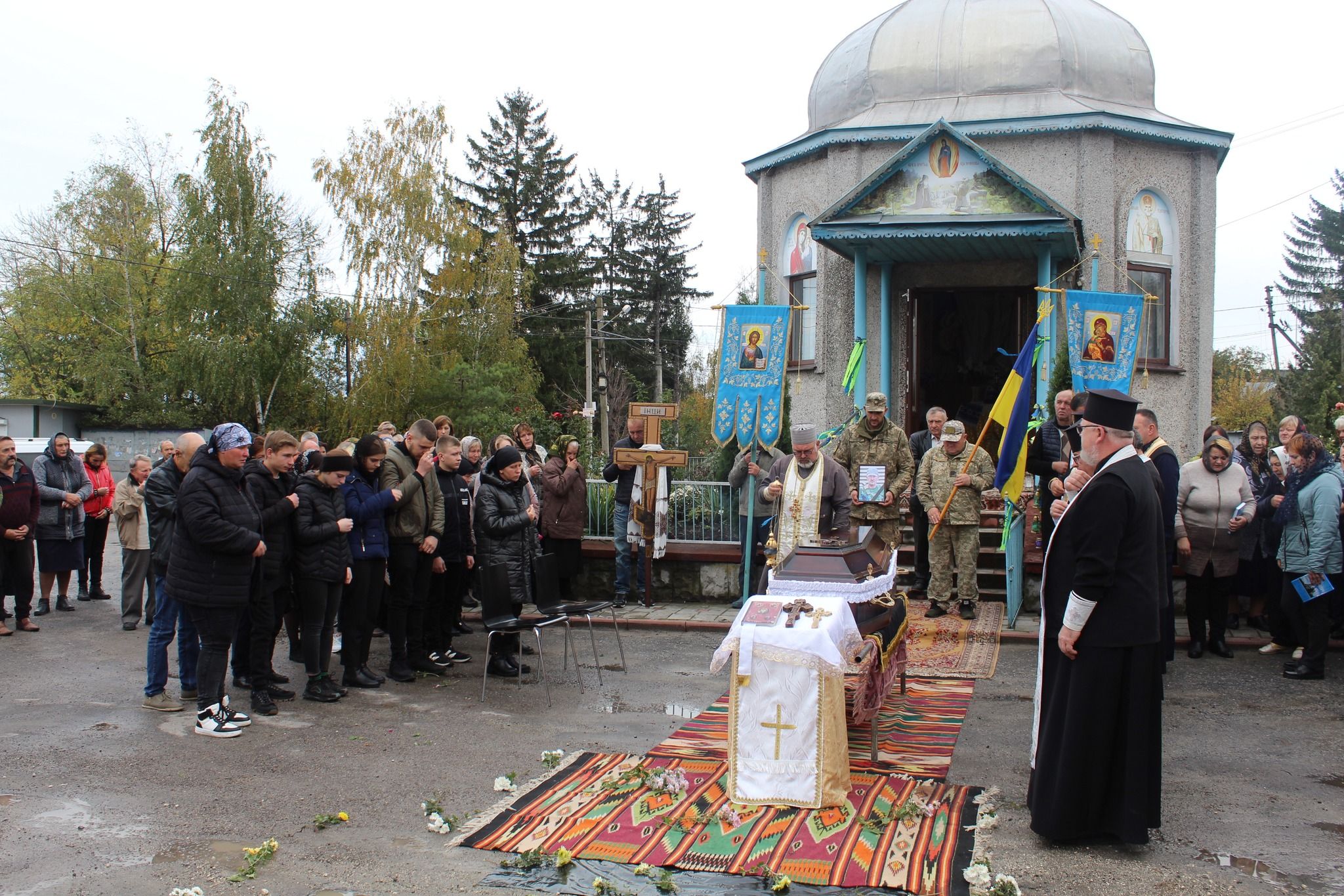 Новини Тернополя - фото з На Тернопільщині прощаються із загиблим воїном Андрієм Сеником