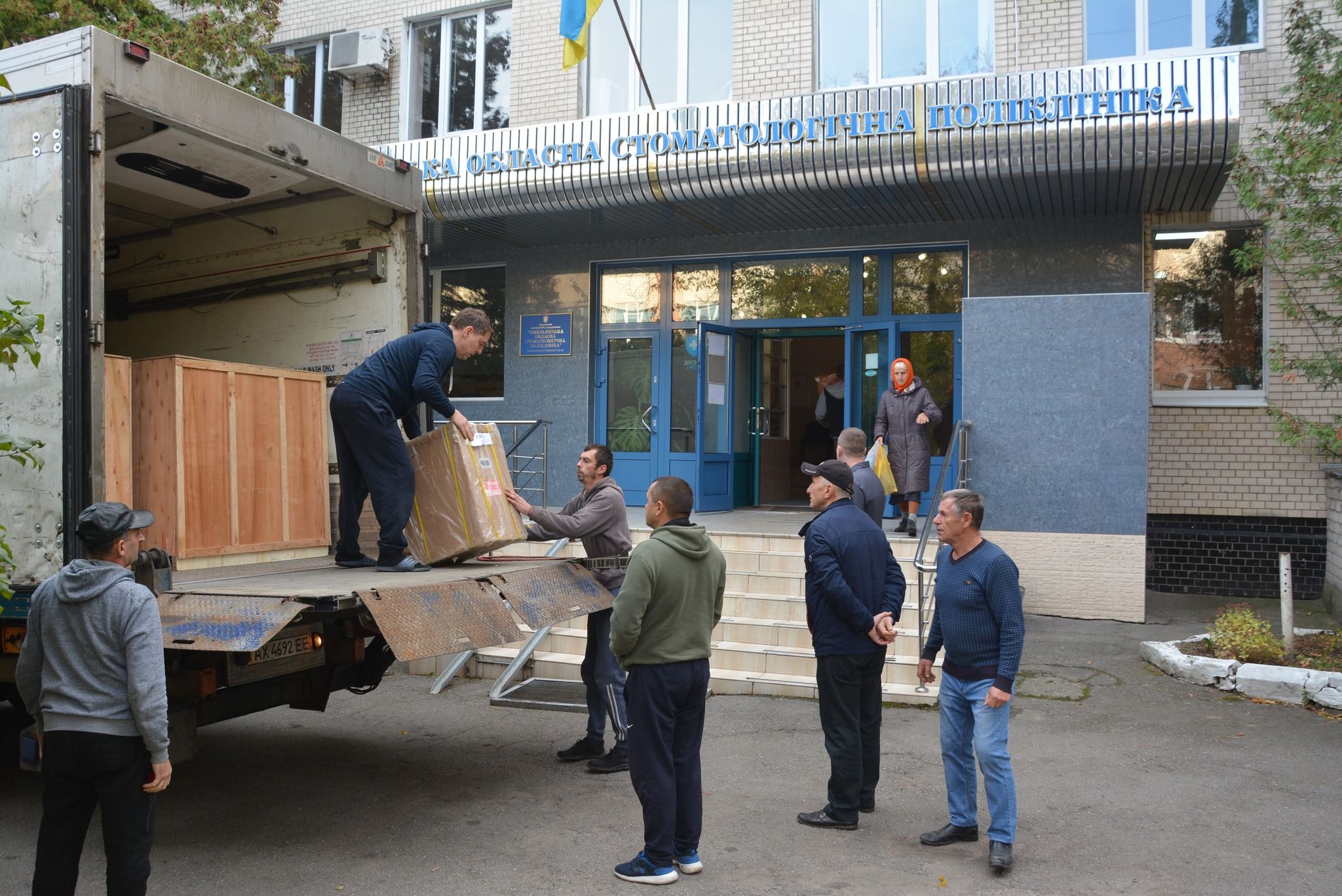 Новини Хмельницького - фото з В обласну стоматполіклініку придбали 18 нових установок за 3 мільйони гривень (ФОТО)