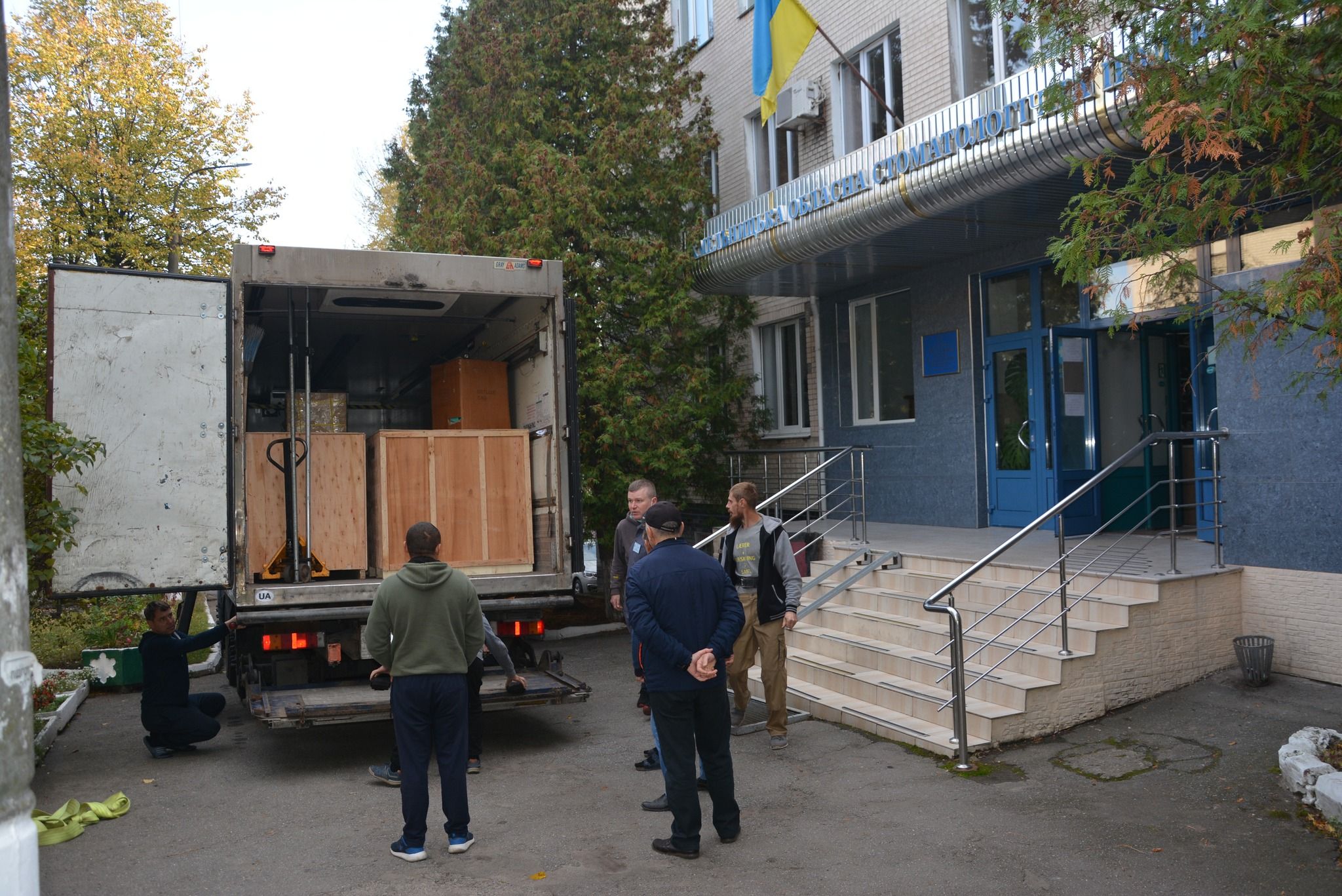 Новини Хмельницького - фото з В обласну стоматполіклініку придбали 18 нових установок за 3 мільйони гривень (ФОТО)