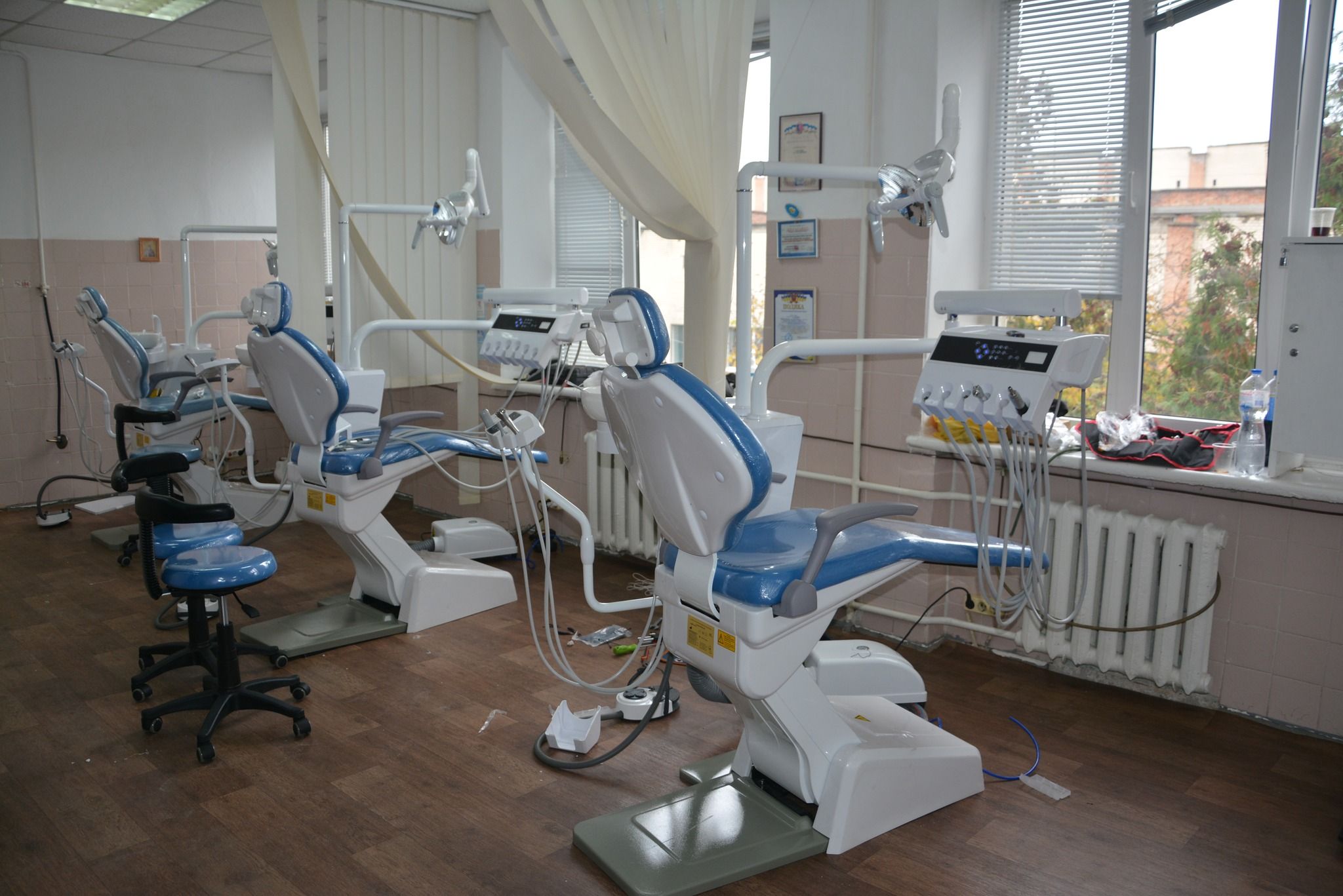 Новини Хмельницького - фото з В обласну стоматполіклініку придбали 18 нових установок за 3 мільйони гривень (ФОТО)