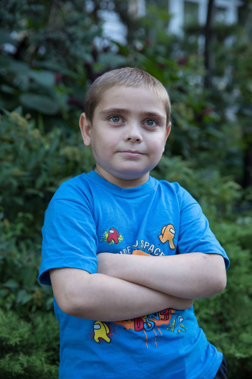 Новини Хмельницького - фото з Органи померлого хмельничанина пересадили двом дітям та дорослому На зображенні може бути: 1 особа та дитина