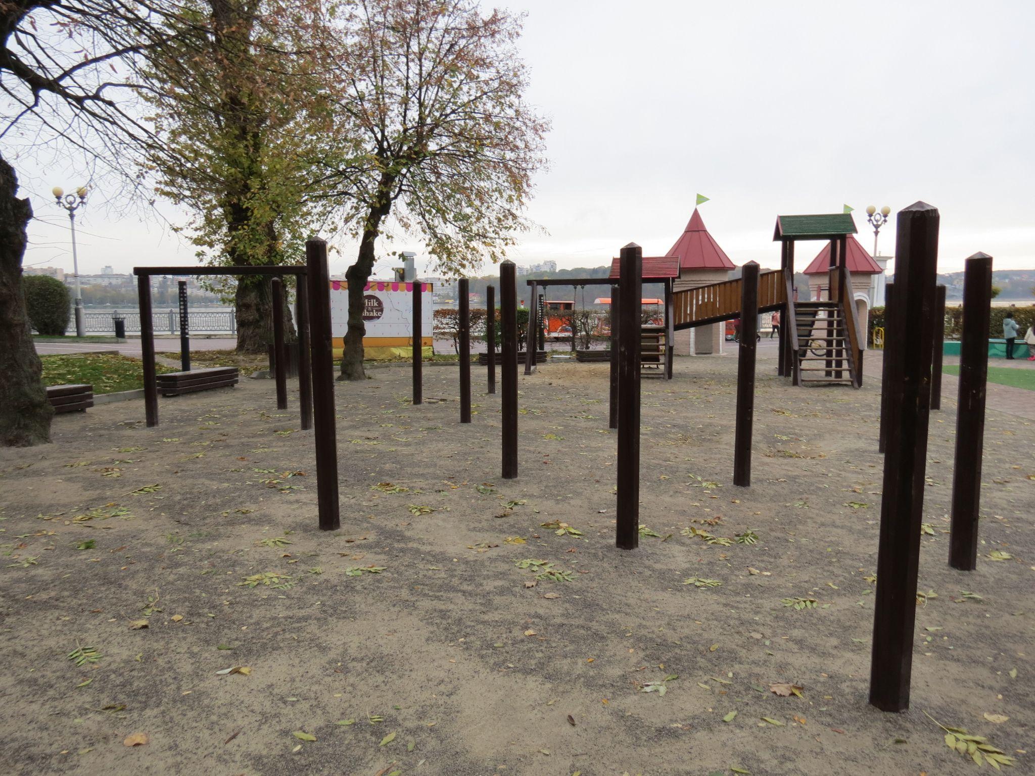 Новини Тернополя - фото з Дитячий майданчик біля Дяді Стьопи пропонують відремонтувати за 500 тисяч гривень