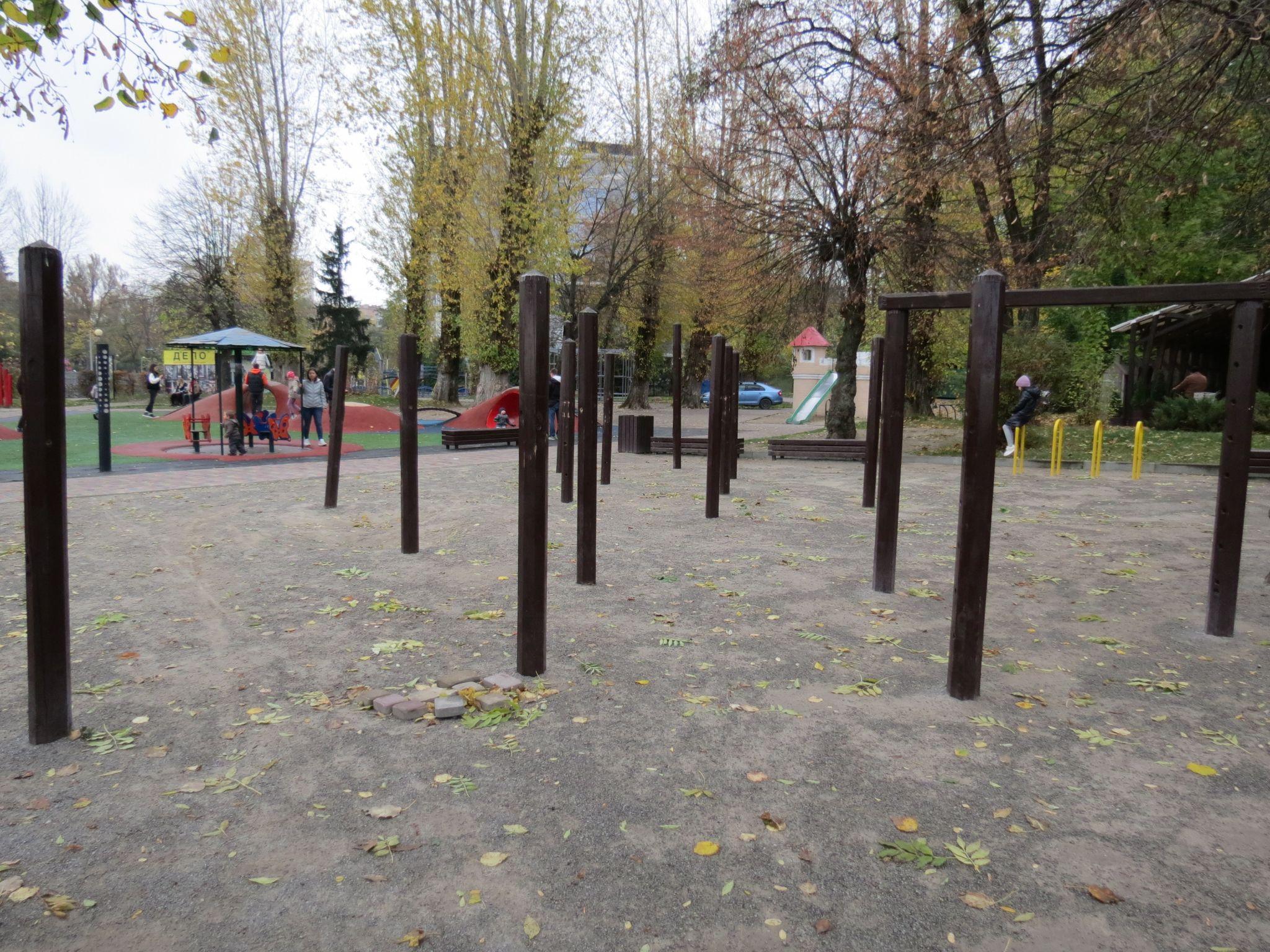 Новини Тернополя - фото з Дитячий майданчик біля Дяді Стьопи пропонують відремонтувати за 500 тисяч гривень