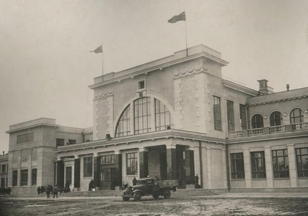 Новини Вінниці - фото з Це була дерев’яна будівля з єдиною колією. Про історію вінницького залізничного вокзалу