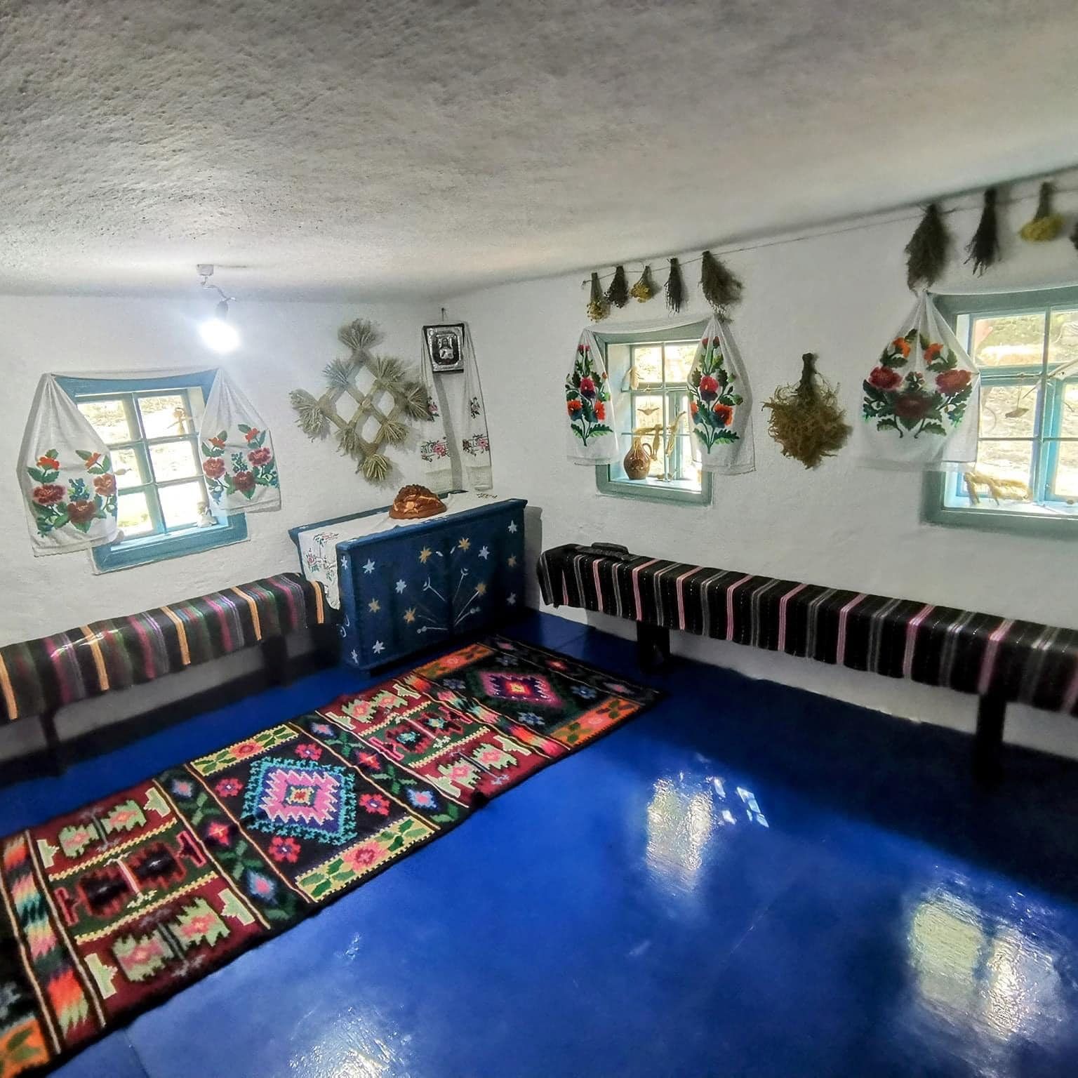 Новини Хмельницького - фото з У глиняній хаті на Бакоті відкрили етномузей-скансен (ФОТО)