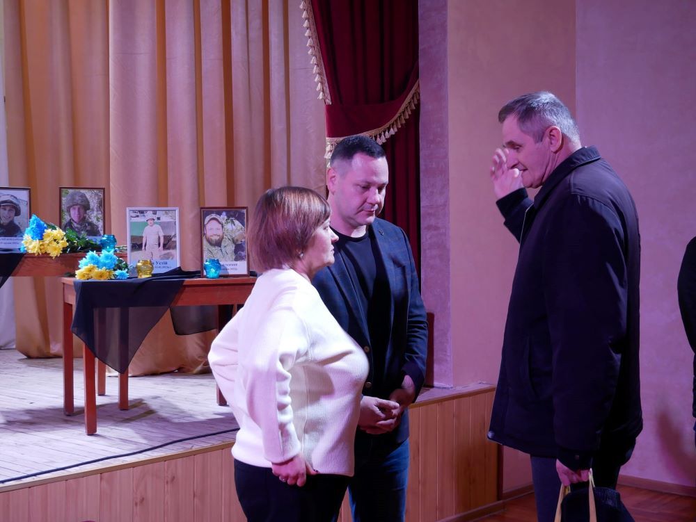 Новини Вінниці - фото з «Їх восьмеро полягло…» Згадали, як випускник коледжу викрав в окупантів новітню БМП-3