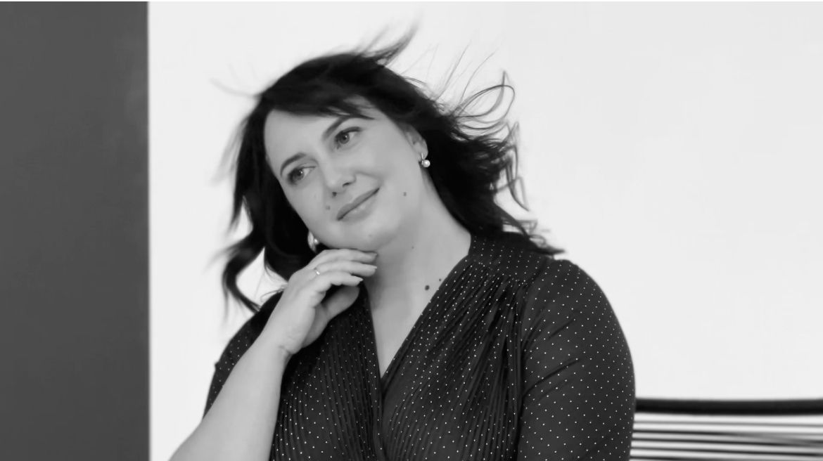 Новини Вінниці - фото з «Вони хочуть відчути себе такими, як інші»: у Вінниці створили фотопроєкт про дружин загиблих Героїв