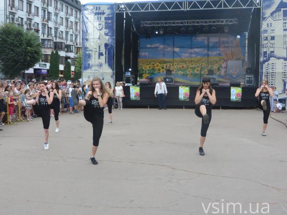Як святкують День Конституції в Хмельницькому: всі події, фото №5 на сайті vsim.ua