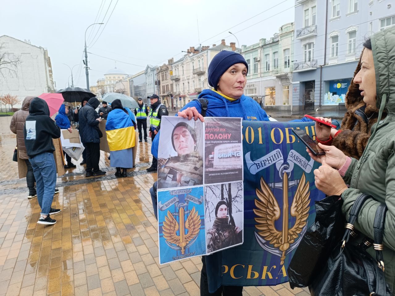 Новини Вінниці - фото з «Давно вже навіть на обмін не потрапляють»: у Вінниці провели акцію на підтримку полонених азовців