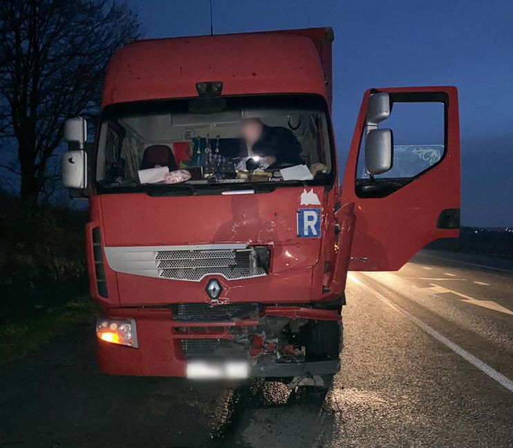 Новини Тернополя - фото з Жителі Тернопільщини потрапили в потрійну ДТП на Львівщині: серед постраждалих є річна дитина