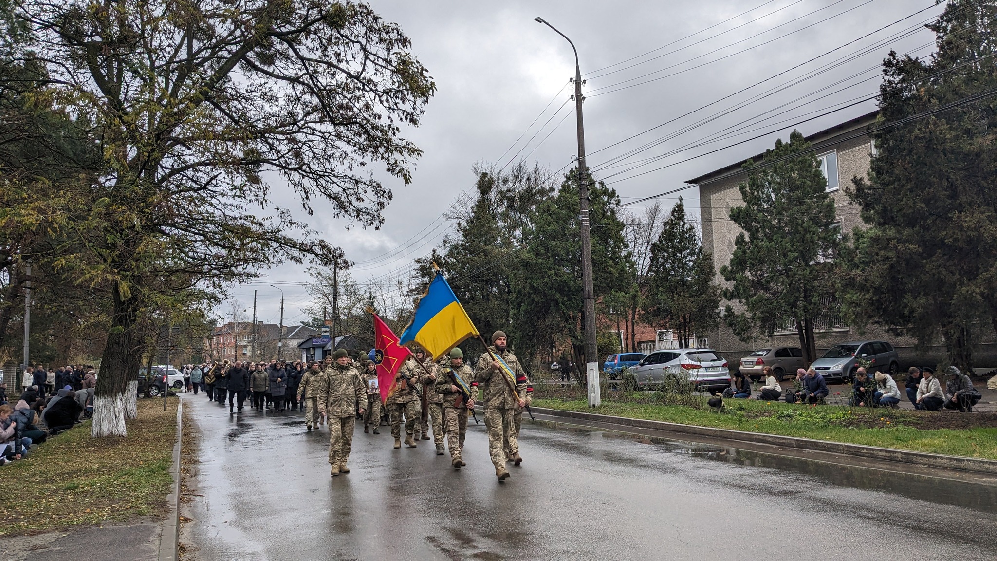 На зображенні може бути: 3 людини