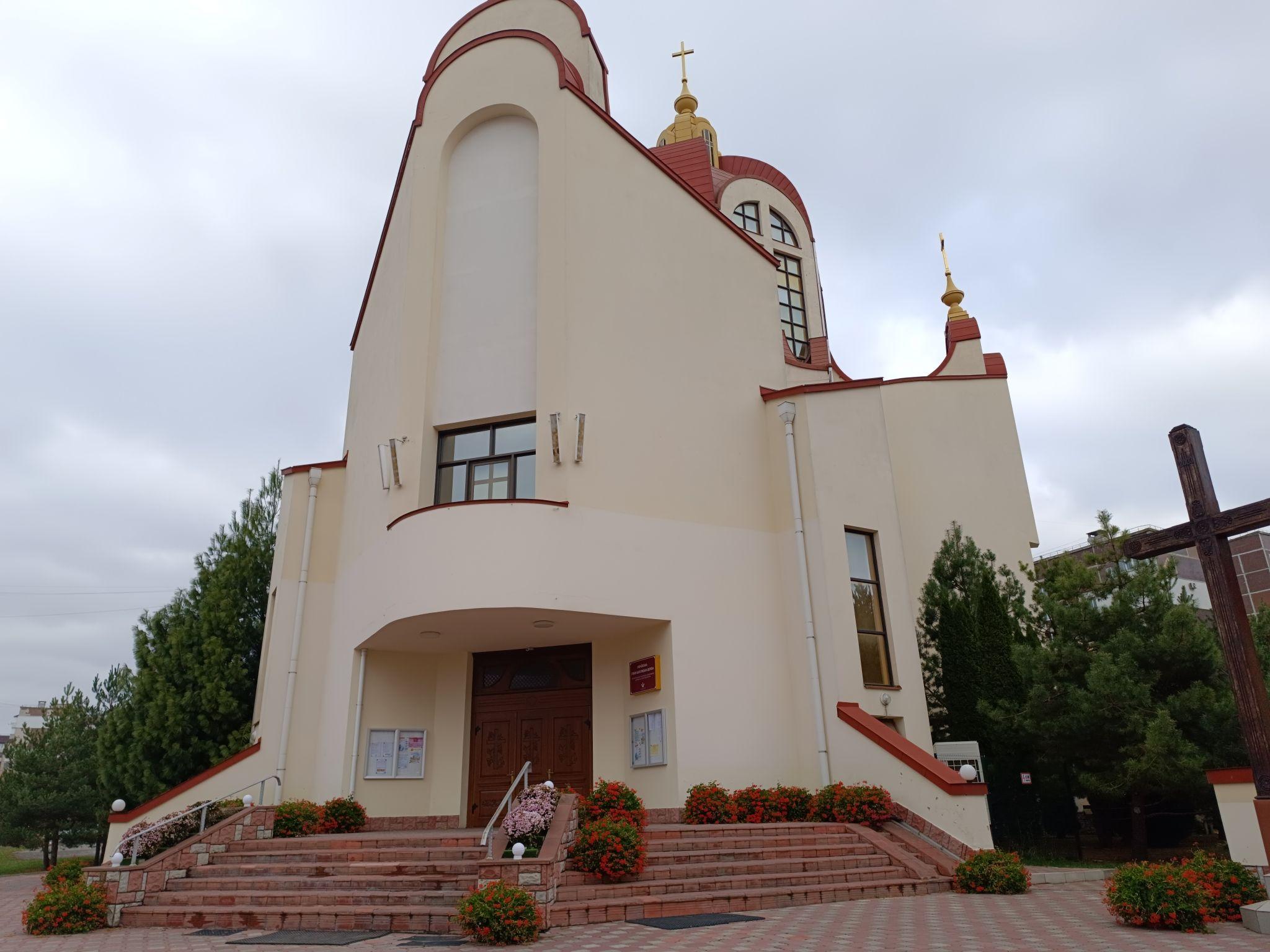 Новини Тернополя - фото з Отримали майже 2000 листів до Миколая: як тернополяни можуть здійснити мрії потребуючих діток?