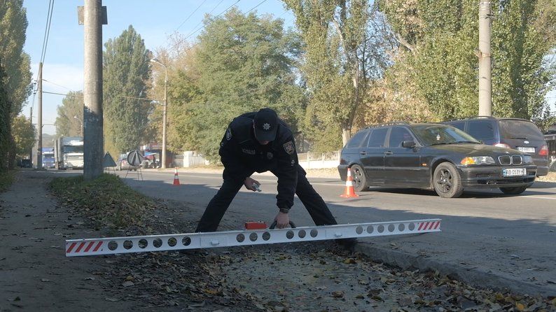 Новини Вінниці - фото з Патрульні поліцейські Вінниччини перевіряють стан доріг