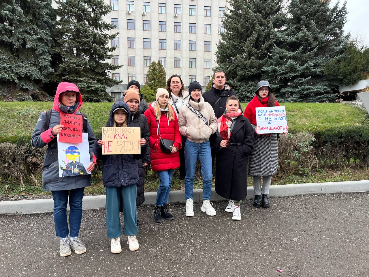 Новини Тернополя - фото з Давайте дрон, а не бруківку! Тернополяни вимагають збільшити витрати на армію